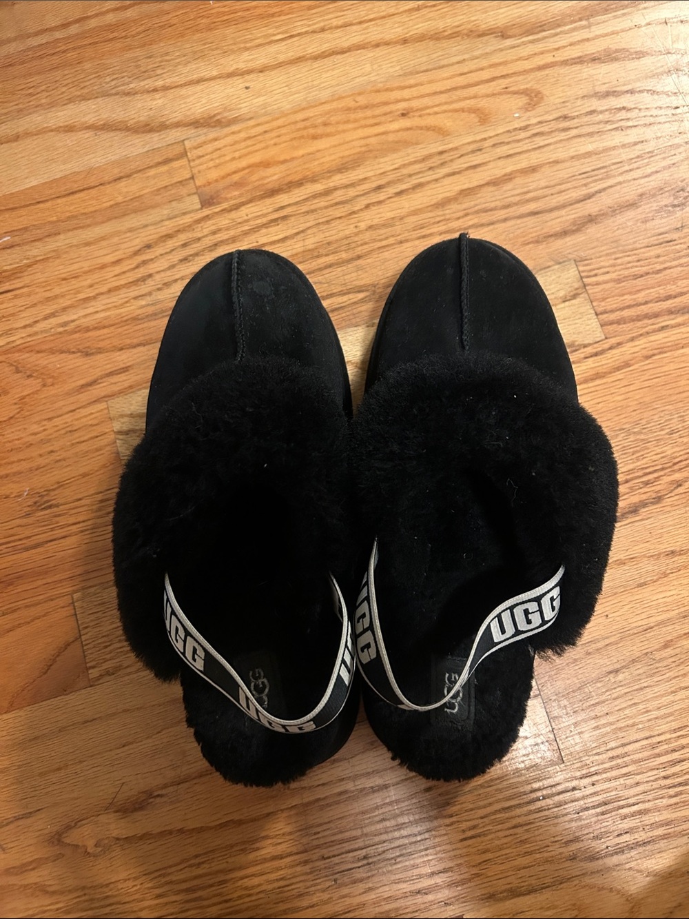 UGG Funkette black platforms